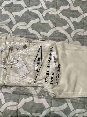 Judy Blue Overall Jeans in Ecru/Cream